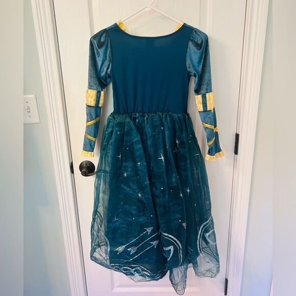 Beautiful Disney Store Brave Girls Costume! - Picture 3 of 4